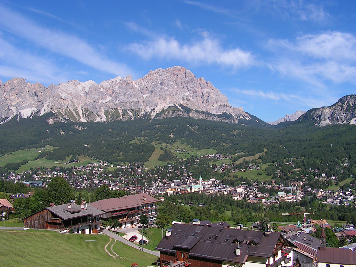 Cortina